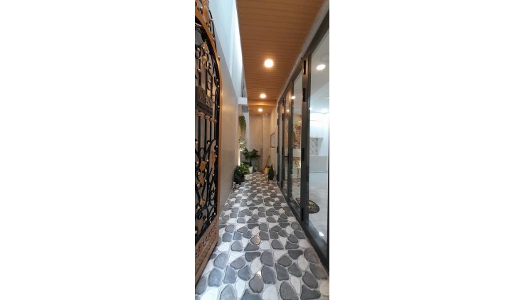 NHÀ ĐẸP XE HƠI ĐỖ CỬA - NƠ TRANG LONG BÌNH THẠNH- GẦN NGÃ BA TRẦN QUÝ CÁP - CẦU BĂNG KY - CHỈ 4.6 TỶ