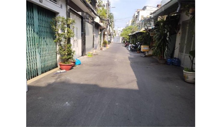 Bán Nhà Hẻm Nhựa 6m Thông Minh Phụng, Phường 6, Quận 6. DT 39m2 x 2 tầng ( 3.5 x 11 ).
Gía 5.67 tỷ TL