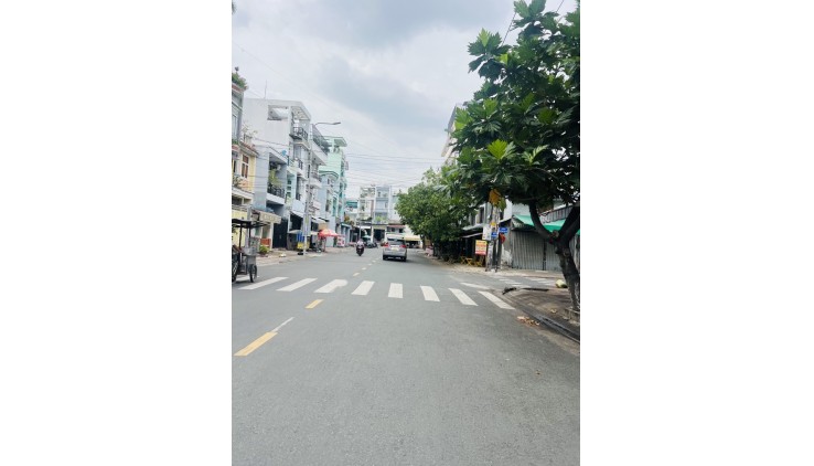 Nhà Mới Mặt Tiền Nhộn Nhịp ,Nguyễn thức tự, An Lạc, Bình Tân.
DT 81m2 x 3 tầng .Giá 11 Tỷ TL.