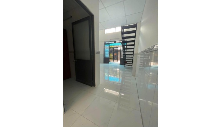 Bán Nhà Mới Hẻm Xe Tải, Ngang hiếm 5m An Dương Vương, An Lạc, Bình Tân.
DT 70m2 x 2 tầng .Giá 5.9 Tỷ TL.