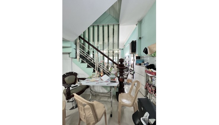 Nhà Mặt Tiền An Dương Vương, An Lạc. Bình Tân.DT 64m2 x 3 tầng .
Giá 7.1 tỷ TL .