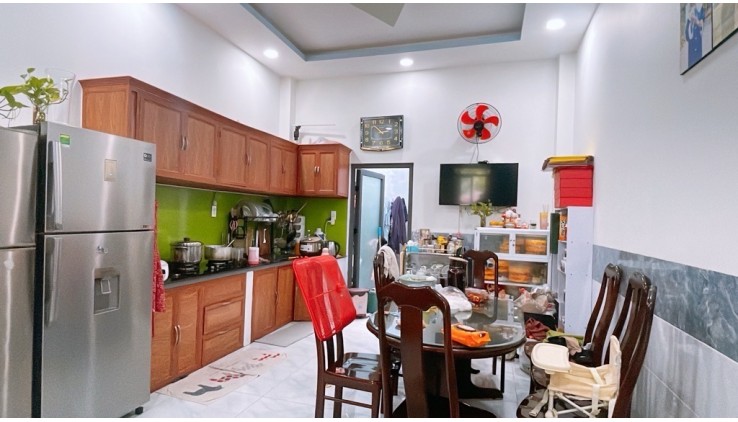 Bán Nhà Mới Đẹp,HXH Thông An Dương Vương,An Lạc, Bình Tân.DT 76m2 x 3 tầng .
Giá 7.29 tỷ TL.