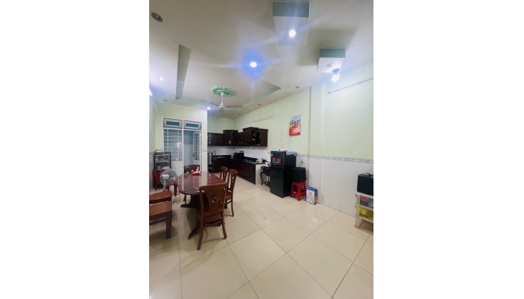 Nhà Mới Mặt Tiền Nhộn Nhịp ,Nguyễn thức tự, An Lạc, Bình Tân.
DT 81m2 x 3 tầng .Giá 11 Tỷ TL.