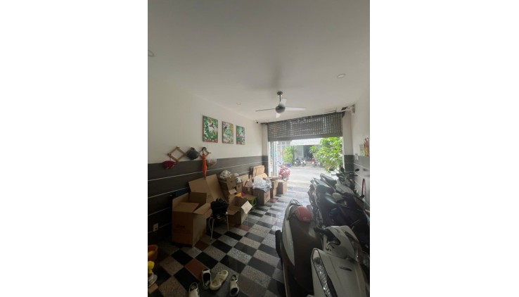 Nhà Mới Đẹp Mặt Tiền View Công Viên Đường 57, Phường 10, Quận 6.
DT 64m2 x 4 tầng . Giá 9.68 tỷ TL.