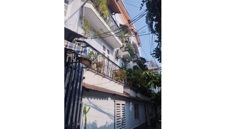 BÁN NHÀ QUẬN 8 - MTKD + 6 PHÒNG CHO THUÊ - 3 TẦNG - 75M2 - HXH 6M - DOANH THU 23TR/THÁNG - NHỈNH 6TY TL