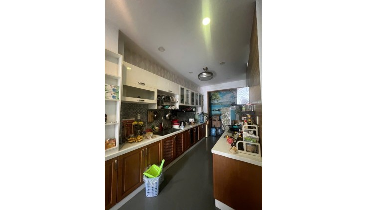 Nhà Mới Đẹp Mặt Tiền View Công Viên Đường 57, Phường 10, Quận 6.
DT 64m2 x 4 tầng . Giá 9.68 tỷ TL.