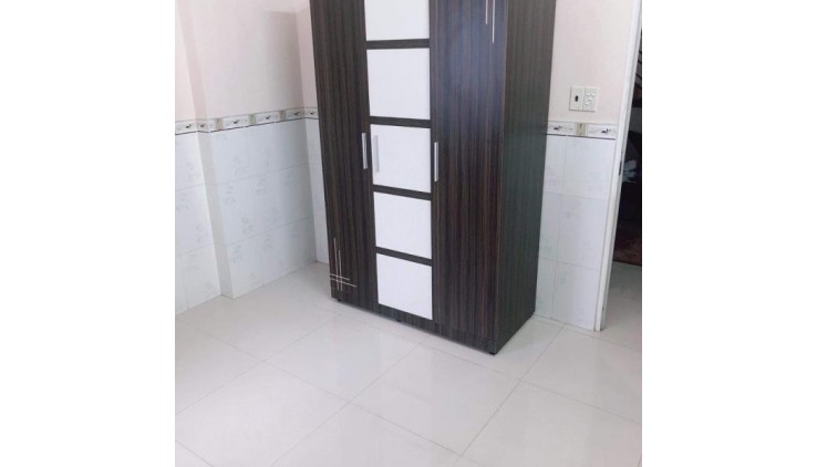 Bán Nhà Hẻm Nhựa 6m Thông Minh Phụng, Phường 6, Quận 6. DT 39m2 x 2 tầng ( 3.5 x 11 ).
Gía 5.67 tỷ TL