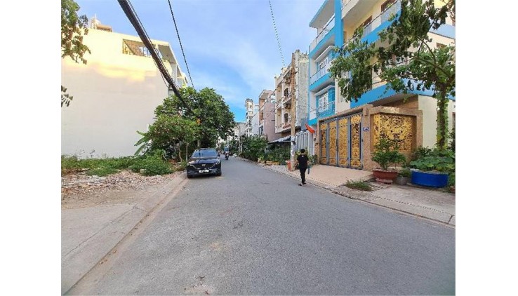 Nhà HXH Thông Kinh Dương Vương,An Lạc,Bình Tân. DT 82m2 x 2 tầng
Giá 5 tỷ TL.
