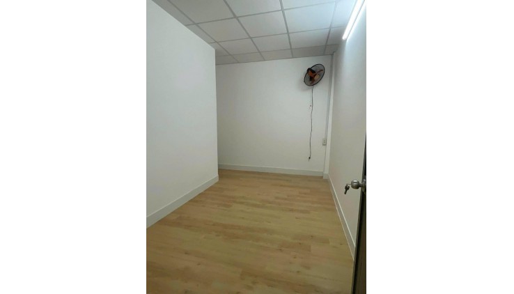 Bán Nhà Mới Hẻm Xe Tải, Ngang hiếm 5m An Dương Vương, An Lạc, Bình Tân.
DT 70m2 x 2 tầng .Giá 5.9 Tỷ TL.