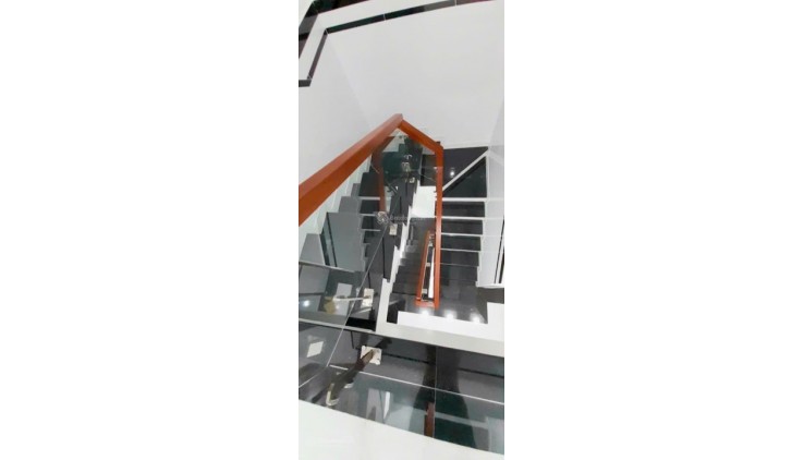Gấp bán giảm 1,1TỶ nhà HXH thông VườnLài Q.TPhú 49m2 4 T 4PN giá chỉ 6TỶ.