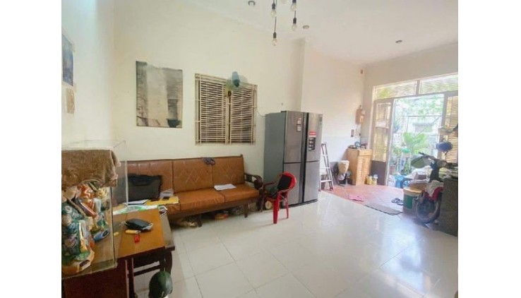 Nhà Mới Hẻm Xe Tải Thông,Ngang Bề Thế 5.5m Lò Gốm, Phường 8, Quận 6.
DT 66m2 x 2 tầng . Giá 7.1 tỷ TL.