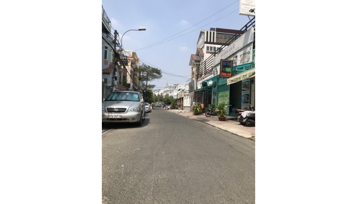 Bán Nhà Mặt Tiền Phố Ẩm Thực Kinh Dương Vương, Phường 13, Quận 6. DT 86m2 x 4 tầng (4.2 x 22).
Giá 9.89 tỷ TL.