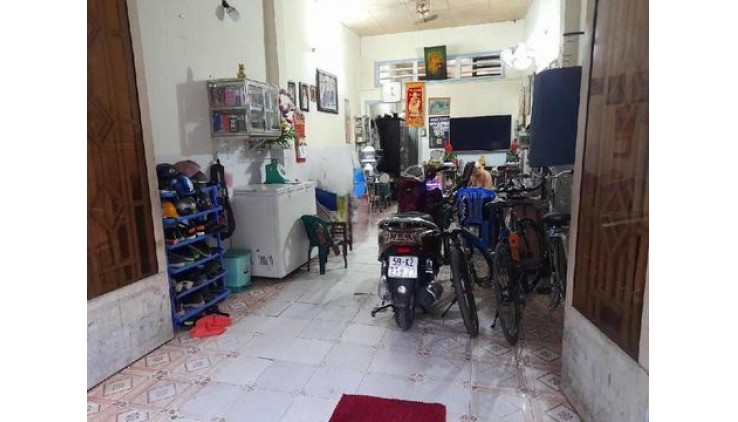 Bán Nhà HXH Thông Bùi Tư Toàn , Phường An Lạc, Quận Bình Tân. DT 56m2 x 2 tầng.
Giá 4.5 tỷ TL .