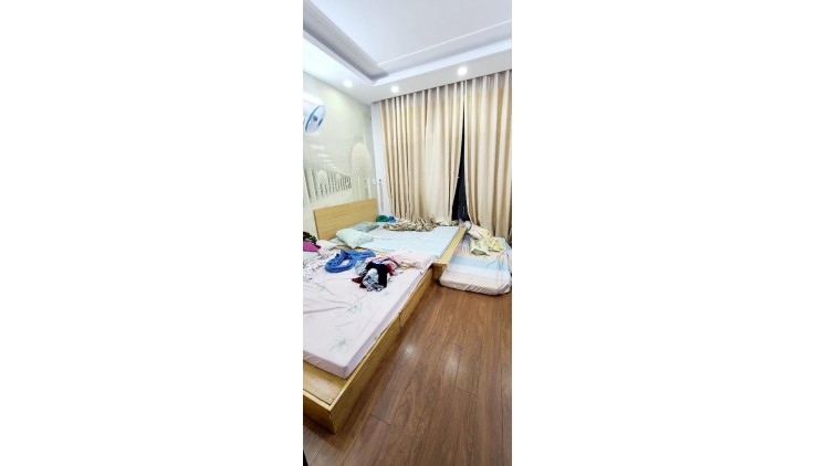 Bán Nhà Mặt Tiền Cư Xá Phú Lâm D, Phường 10, Quận 6. DT 76m2 x 2 tầng.
Giá 8.8 tỷ TL.