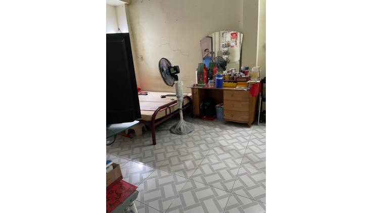 Bán Nhà HXH Thông Bùi Tư Toàn , Phường An Lạc, Quận Bình Tân. DT 56m2 x 2 tầng.
Giá 4.5 tỷ TL .