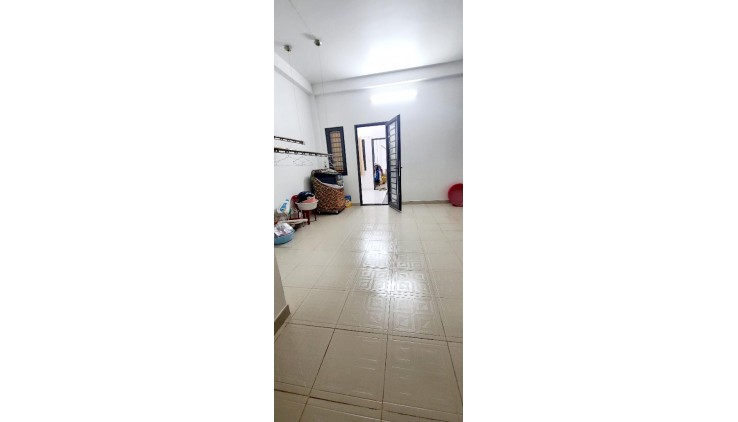 Bán Nhà Mặt Tiền Cư Xá Phú Lâm D, Phường 10, Quận 6. DT 76m2 x 2 tầng.
Giá 8.8 tỷ TL.