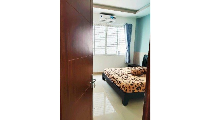 Nhà Mới Đẹp Hẻm Thông Kinh Dương Vương,An Lạc,Bình Tân. DT 57m2 x 3 tầng 
Giá 5  tỷ TL.