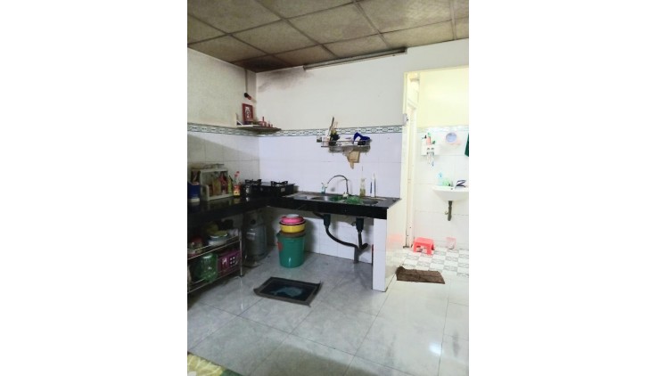 Bán Nhà Mặt Tiền Cư Xá Phú Lâm D, Phường 10, Quận 6. DT 76m2 x 2 tầng.
Giá 8.8 tỷ TL.