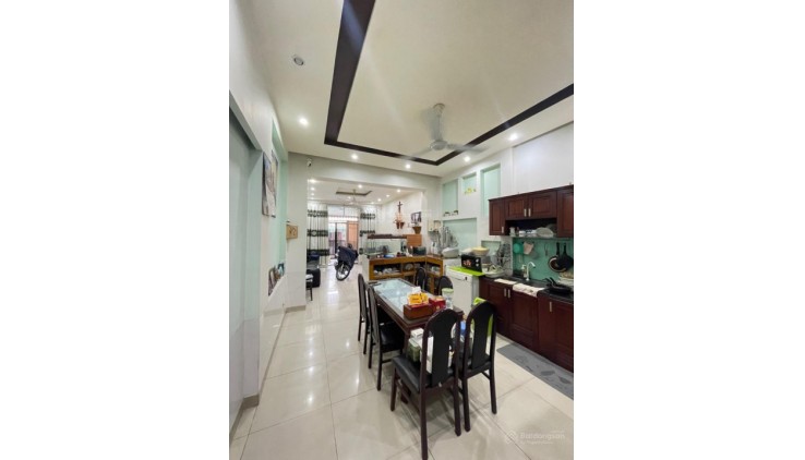 Nhà Mặt tiền TâySơn, P.TânQuý, QTânPhú 80m2 (4x19) gần chợTânHương giá chỉ 6 tỉxx