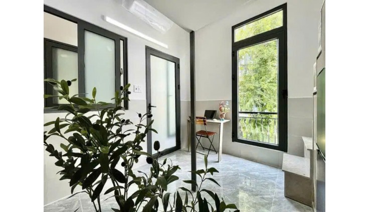 Bán CHDV hẻm xe 45 chỗ Nguyễn Oanh ngang 7.3m 240m2 7 lầu có hầm 90PN TN 360tr chỉ 52 tỷ.