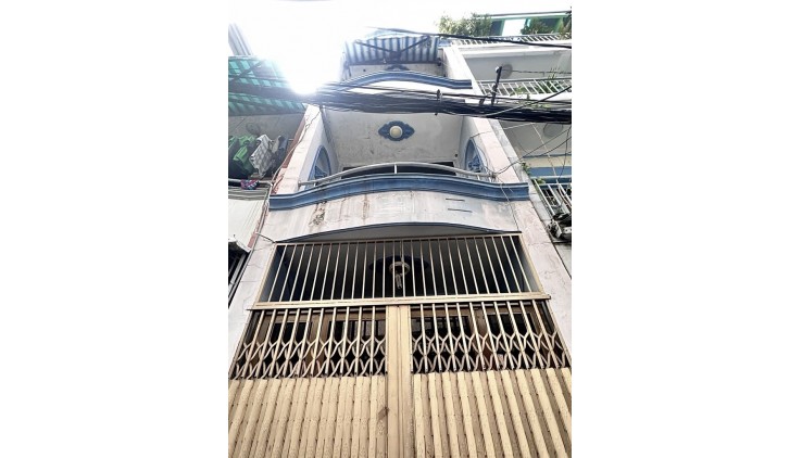 NHÀ CŨ TIỆN SỬA MỚI - GẦN BIG C QUẬN 10 TÔ HIẾN THÀNH - HẺM 3M - 3 TẦNG 40M2