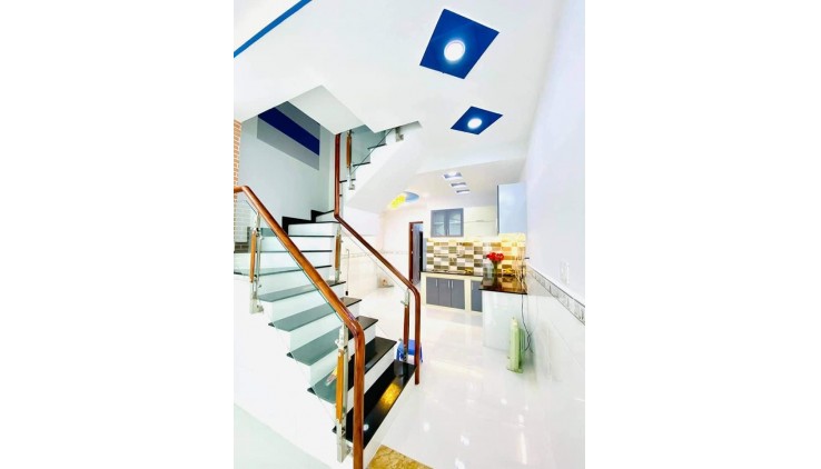 Bán nhà PHAN TÂY HỒ, PHÚ NHUẬN, 43m2, 3 tầng, 5 tỷ.