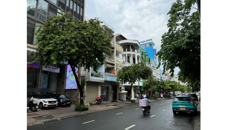 +Siêu Phẩm Q3,Mặt Tiền KD Nguyễn Đình Chiểu DT 5.6X15.5,Nở Hậu 6.5m,5Tầng, 47.5Tỷ