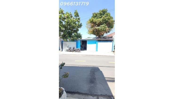 Bán Nhà Mặt Tiền Trung Lân 6, Bà Điểm, Hóc Môn, 300m2, Giá 20 tỷ TL.