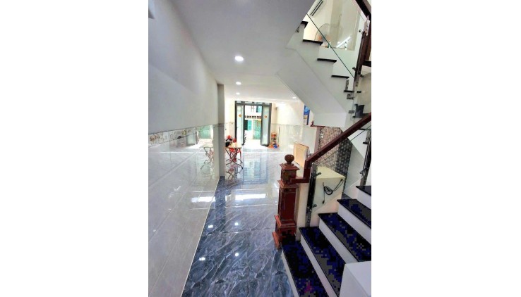 +Bán Nhà Mới Đẹp HXH Nguyễn Trãi  5Tấm 43m-5PN Sổ Vuông Đẹp,Hoàn Công Đủ,Nhỉnh 9Tỷ