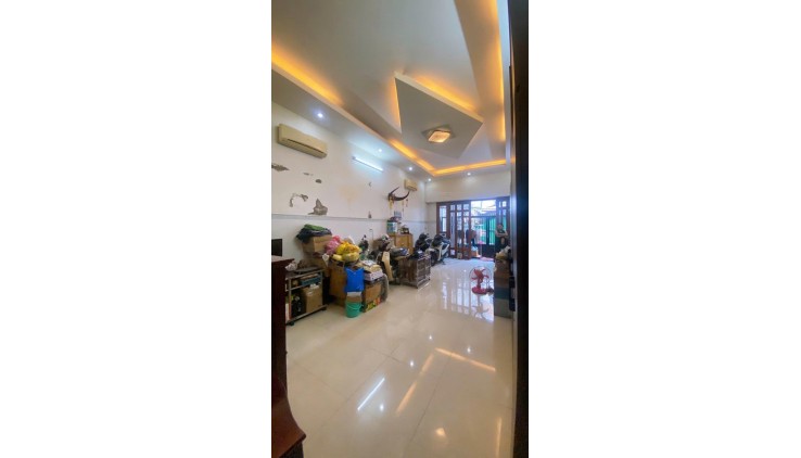 *Chỉ 1 Căn Ra MT Dương Tử Giang Q5-Nhà Mới Đẹp 3Tầng Ngang hiếm4.4X15, Giá 6.85Tỷ