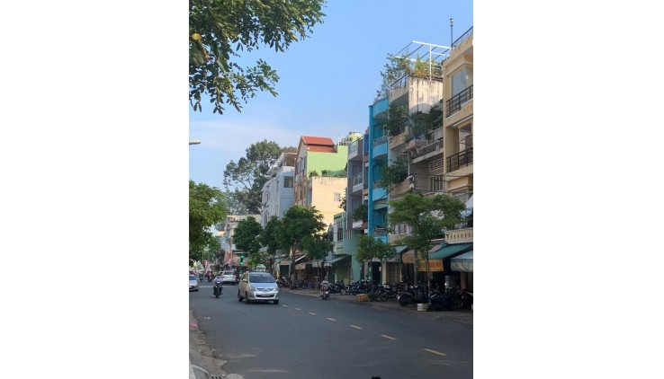 *Lô Góc 2 Mặt Tiền Ngay Ngả 4 TRẦN HƯNG ĐẠO Quận 5, Ngang4.5m 3Tầng
  Chỉ 11,2 TỶ TL