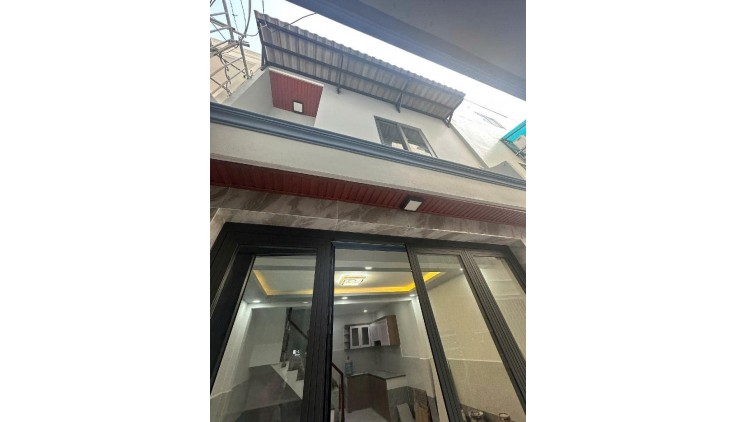 BÁN NHÀ 2 TẦNG, 25M2, NGAY NGÃ TƯ NGUYỄN THỊ THẬP - Q.7 - GIÁ 2.6 TỶ - SỔ ĐỎ