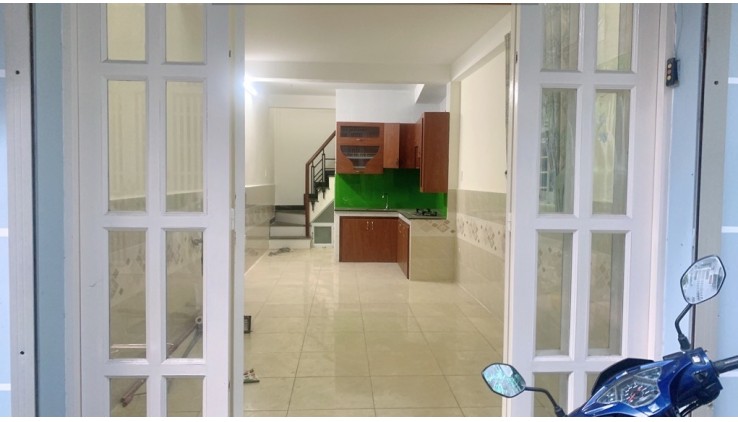 Nhà  xe hơi tới cửa 2020 Huỳnh Tấn Phát, Thị Trấn Nhà Bè, 39m2, 3 tầng, sổ riêng, chỉ 2.1 tỉ