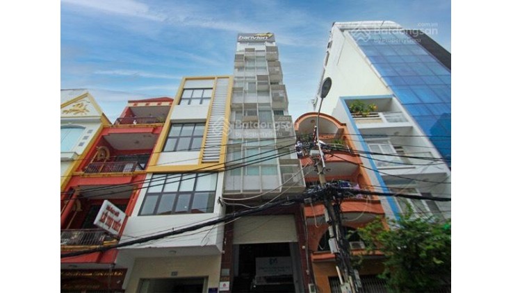 Mặt tiền đường số Vĩnh hội Q,4
5,1 x. 19 m có  50 triệu m