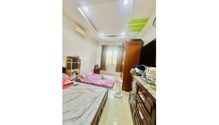 NHÀ TÂN BÌNH, 70M2, 3 TẦNG, HẺM 7M, KHU PHÂN LÔ, GIẢM 1 TYR5.