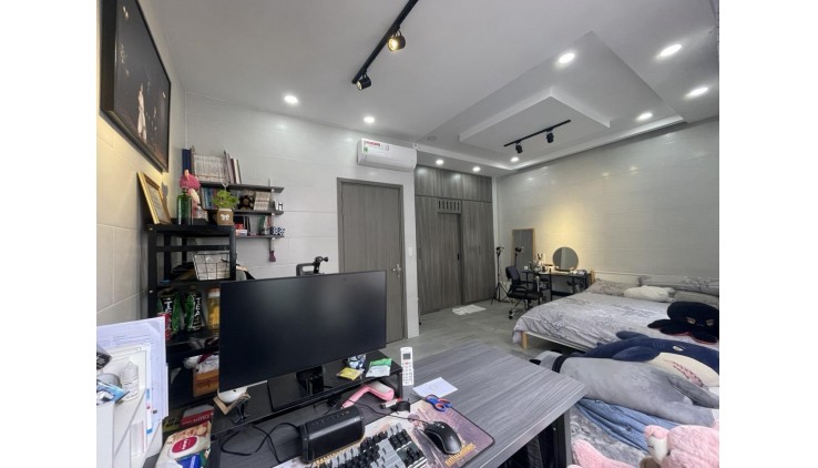 *Bán nhà hẻm Hiệp Nhất * trục - CMT8, phường 4 Tân Bình, 4,5 tỷ