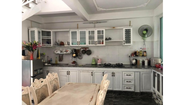 BÁN BIỆT THỰ THẠNH XUÂN ĐƯỜNG 8M, HƠN 135M2 (7x20) NỞ HẬU - THIẾT KẾ ĐẸP, NỘI THẤT SANG XỊN - CHỦ GẤP BÁN ĐỊNH CƯ.