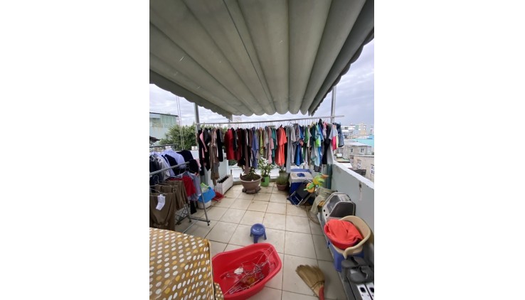 CHỈ 4.25 TỶ, CÓ NHÀ HẺM ĐƯỜNG PHẠM THẾ HIỂN P4Q8, DT: (41M2 ) 3 TẦNG
+ Nhà 3 lầu 3 Phòng ngủ, 2 Wc, Phòng khách + bếp.
+ Hẻm xe ba gác, cách đường