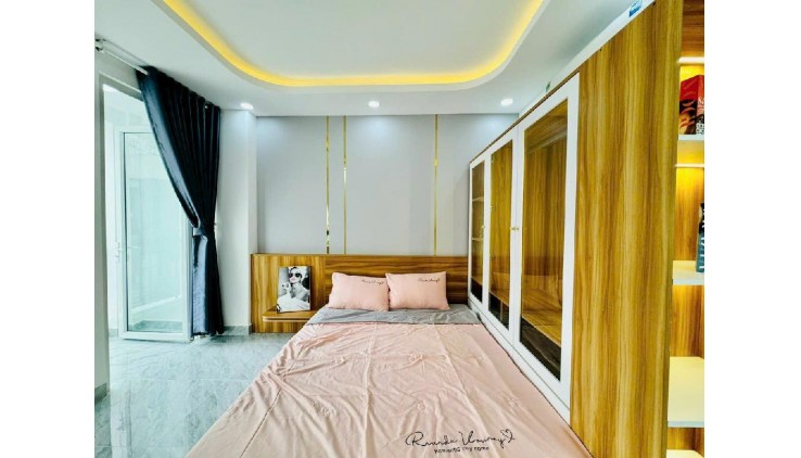Giáp PhúNhuận, Nhà NguyễnVănCông P3 GòVấp (4,5x15)5tầng 7tỷ, FullNTCC