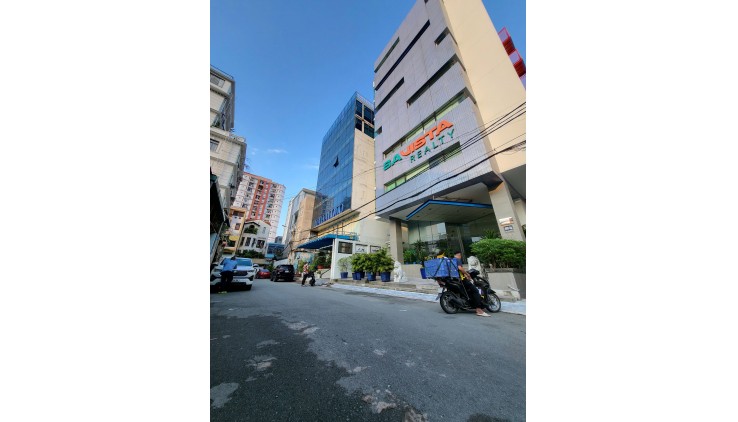 KHU VIP TÂN CẢNG - P.25 Bình Thạnh. Chính chủ cần cho thuê đất 230M2 dài hạn
KHU VỰC HẦU HẾT LÀ TÒA NHÀ VĂN PHÒNG_ TRƯỜNG ĐH Hutech, ĐH Công Thương,