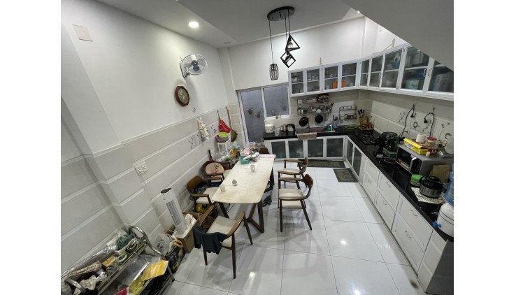 Bán nhà Nguyễn Thị Tần, Quận 8, 59m2, 4 tầng, ngang 4.1m, chỉ 7 tỷ