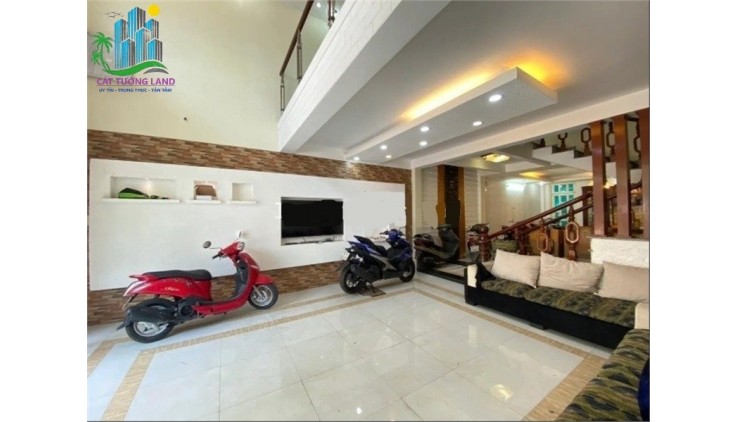 Nhà Phố 5 Tầng,( 5x16m ), Đường 12m Wiev Công Viên, Phường 14, Gò Vấp.