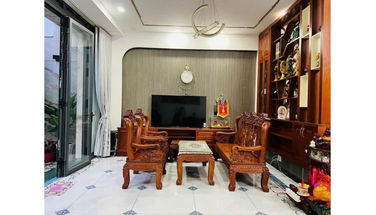*Bán Nhà Đẹp,HXH Đổ Cửa,Vài Bước Ra Mặt Tiền Bà Hom Q6,82M 4Tầng,Ngang Bự 6m,Full Nội Thất Xịn