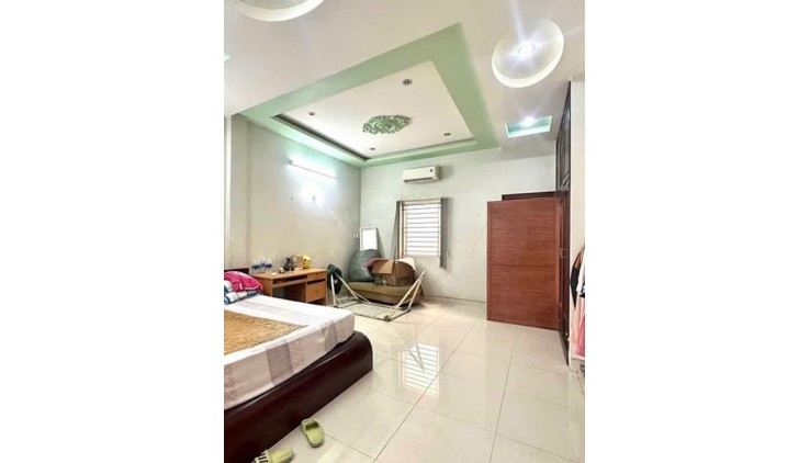 NHÀ ĐẸP - GIÁ TỐT - Vị Trí Tại Trung tâm Linh Tây, Quận Thủ Đức, Thành phố Hồ Chí Minh
