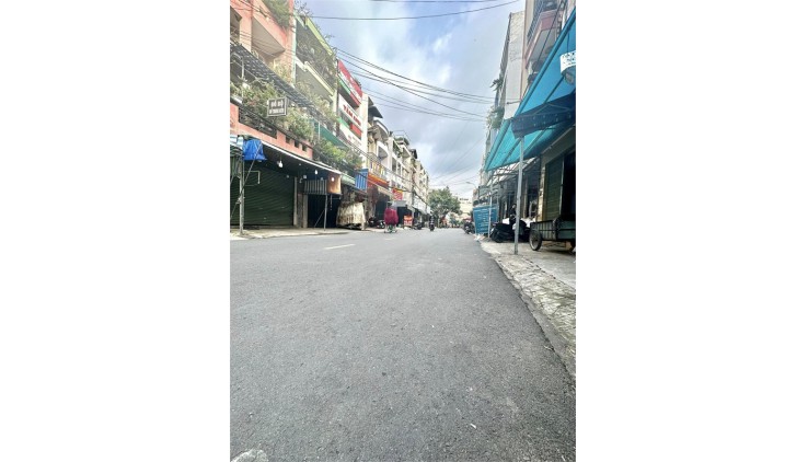 Mặt Tiền Đường Số 17, Ngay Chợ Hạnh Thông Tây. Nhà 95m2, 4 Tầng, chỉ 9.8 tỷ