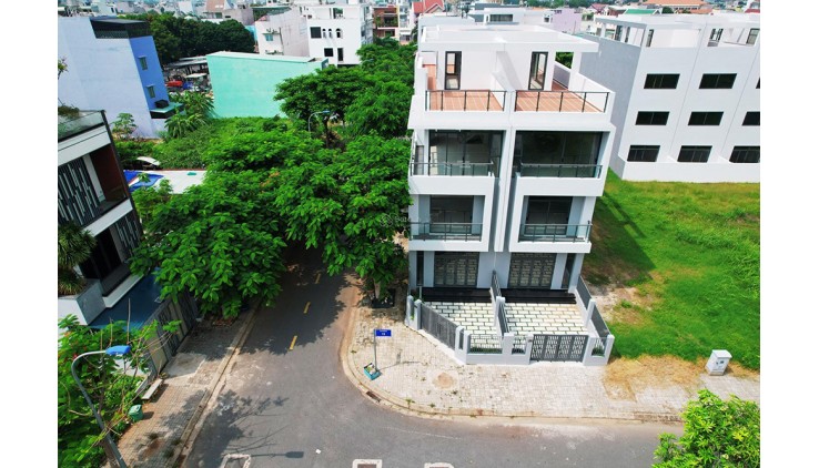 Nhà phố Đông Tăng Long 4 tầng, căn góc 2 mặt tiền đường 16, nhận nhà kinh doanh ngay, giá gốc CĐT
