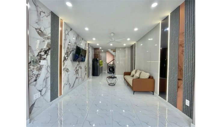 Mặt tiền Nguyễn Kiệm, Phường 3, Ngay Bệnh Viện 175. Nhà Trệt, 2 Lầu, chỉ 6.39 tỷ