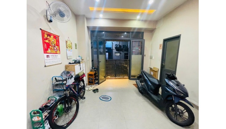 ***SIÊU HIẾM QUẬN 5_Hẻm XeTải, Ôtô Vào Nhà_Ngang bự 5,2X14_2 Mặt Hẻm_
4Tầng Mới đẹp