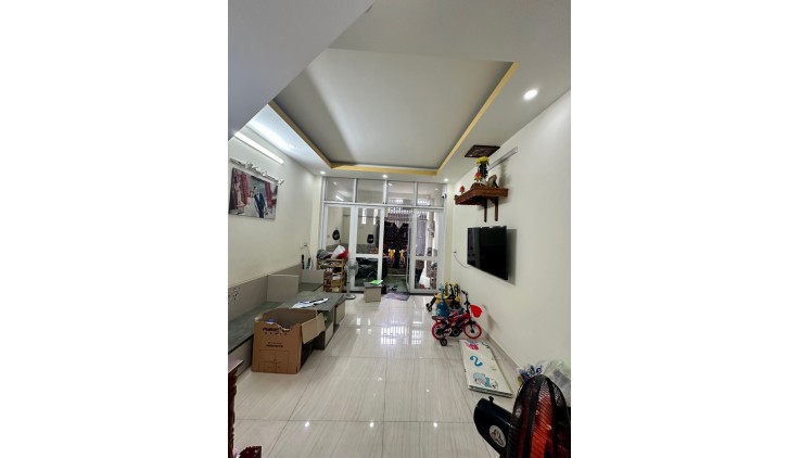 BÁN GẤP nhà đẹp trệt 1 lầu Đông Hưng Thuận 26, 57m2 SHR chỉ 4.1 tỉ. Đặc biệt chủ xây 1 hồ cá sau nhà cực chill