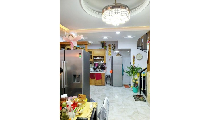 Cần bán nhà NGUYỄN KIỆM gàn HXH 6m x 9m - chỉ 7.35 tỷ